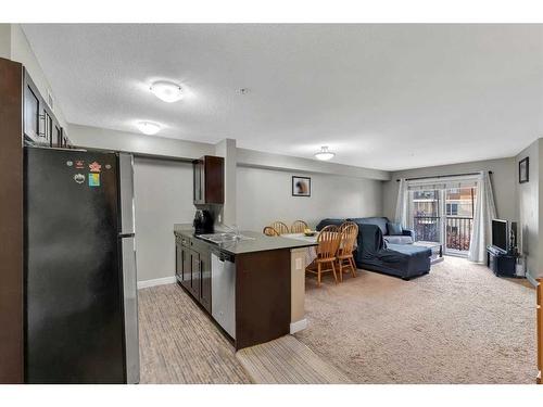 303-7130 80 Avenue Ne, Calgary, AB - Indoor