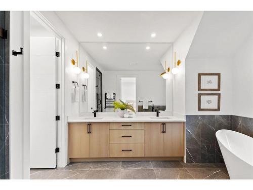 2035 32 Avenue Sw, Calgary, AB - Indoor Photo Showing Bathroom