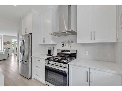 20 Royal Elm Green Nw, Calgary, AB - Indoor Photo Showing Kitchen