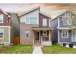 176 Howse Avenue NE Calgary, AB T3P 0W1