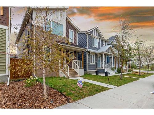 176 Howse Avenue Ne, Calgary, AB - Outdoor With Facade