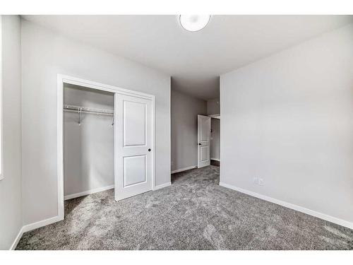 208 Lucas Place Nw, Calgary, AB - Indoor