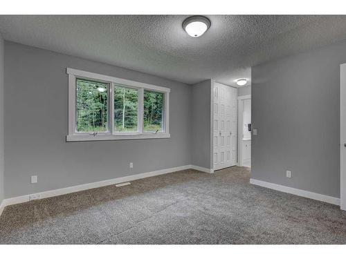 240090 370 Avenue West, Rural Foothills County, AB - Indoor Photo Showing Other Room