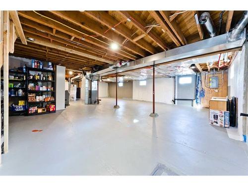 3 Glenview Crescent Sw, Calgary, AB - Indoor Photo Showing Basement