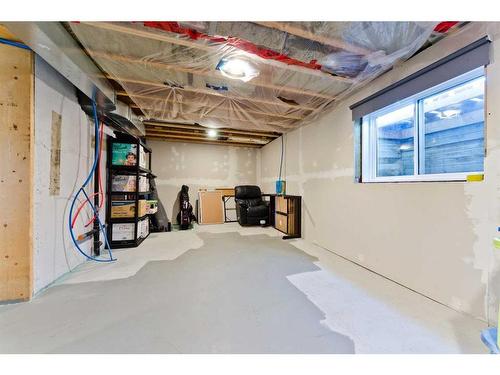 3 Glenview Crescent Sw, Calgary, AB - Indoor Photo Showing Basement