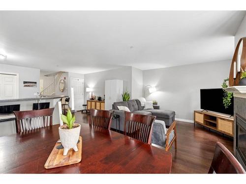 111-923 15 Avenue Sw, Calgary, AB - Indoor Photo Showing Dining Room