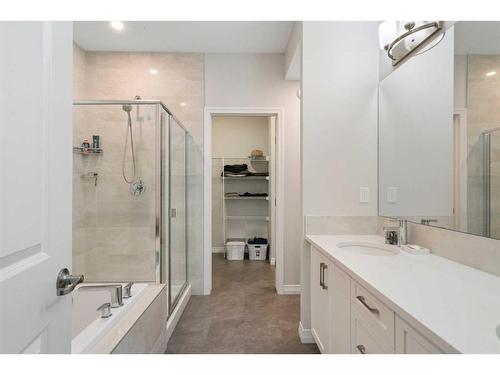 336 Marina Cove Se, Calgary, AB - Indoor Photo Showing Bathroom