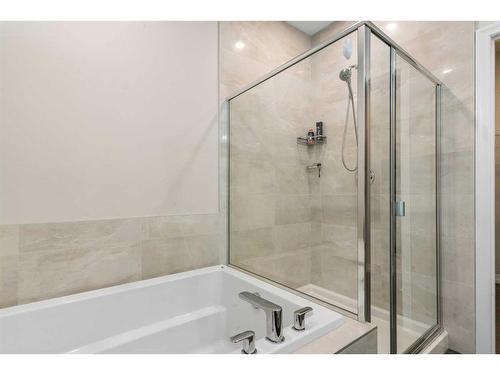 336 Marina Cove Se, Calgary, AB - Indoor Photo Showing Bathroom