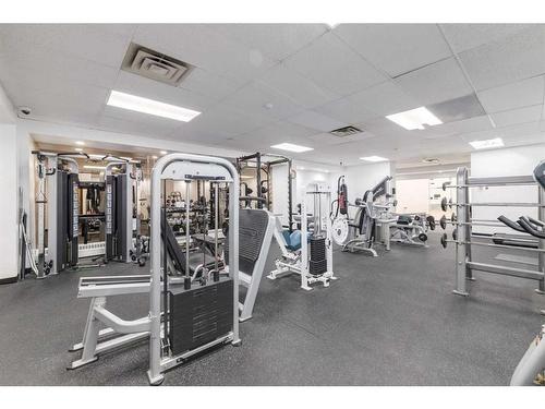 1205-924 14 Avenue Sw, Calgary, AB - Indoor Photo Showing Gym Room