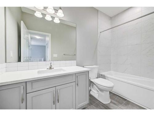 180 Cityside Park Ne, Calgary, AB - Indoor Photo Showing Bathroom