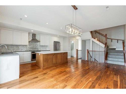 104-1804 34 Sw, Calgary, AB - Indoor Photo Showing Kitchen With Upgraded Kitchen