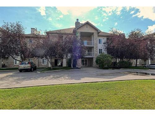 1318-6635 25 Avenue Ne, Calgary, AB - Outdoor With Balcony With Facade