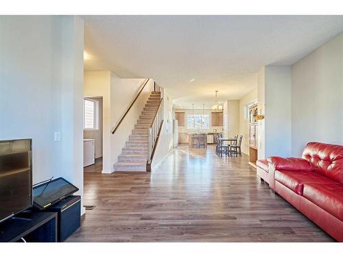 62 Marquis Common Se, Calgary, AB - Indoor Photo Showing Living Room