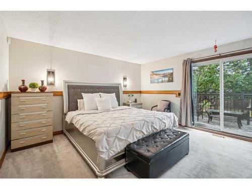 111 Edforth Place Nw, Calgary, AB - Indoor Photo Showing Bedroom