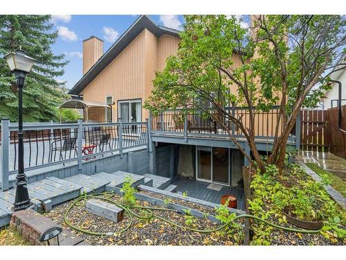 111 Edforth Place Nw, Calgary, AB - Outdoor With Deck Patio Veranda With Exterior