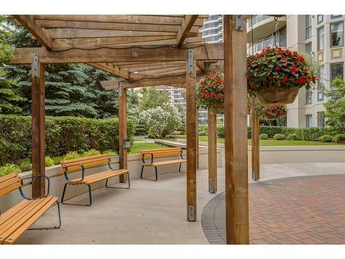 215-1108 6 Avenue Sw, Calgary, AB - Outdoor With Exterior