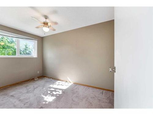 115 Deerview Court Se, Calgary, AB - Indoor Photo Showing Other Room