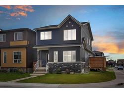 7 Corner Meadows Common NE Calgary, AB T3N 1J5