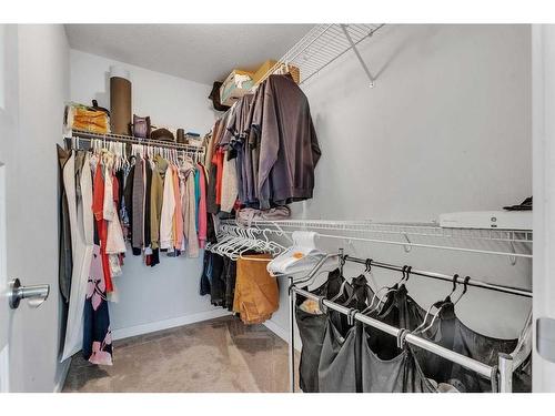 7 Corner Meadows Common Ne, Calgary, AB - Indoor With Storage