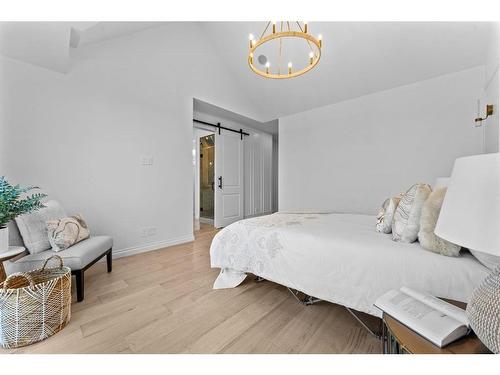 1521 8 Avenue Se, Calgary, AB - Indoor Photo Showing Bedroom