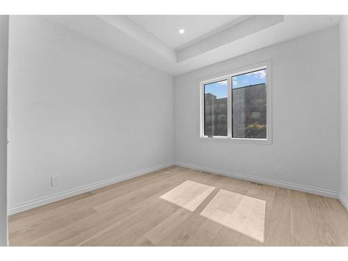 1521 8 Avenue Se, Calgary, AB - Indoor Photo Showing Other Room