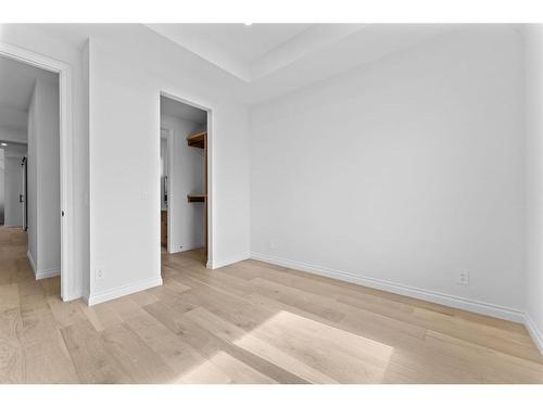 1521 8 Avenue Se, Calgary, AB - Indoor Photo Showing Other Room