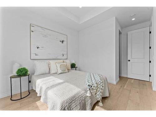 1521 8 Avenue Se, Calgary, AB - Indoor Photo Showing Bedroom