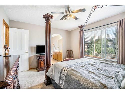 306 Citadel Drive Nw, Calgary, AB - Indoor Photo Showing Bedroom