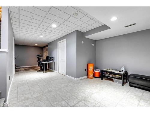 152 Cramond Green Se, Calgary, AB - Indoor