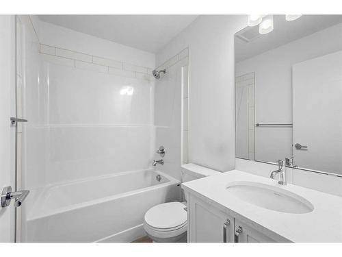 156 Copperleaf Way Se, Calgary, AB - Indoor Photo Showing Bathroom