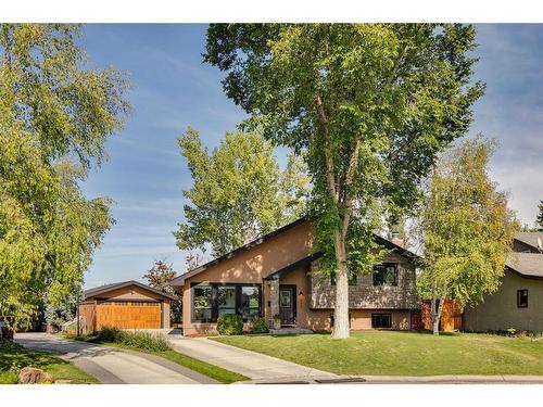 342 Oakwood Place Sw, Calgary, AB - Outdoor