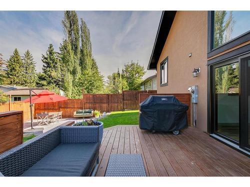 342 Oakwood Place Sw, Calgary, AB - Outdoor With Deck Patio Veranda With Exterior