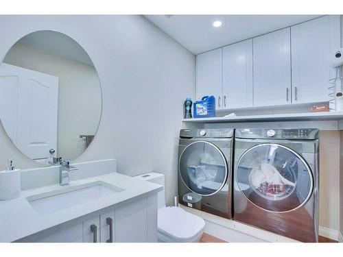 116 Saddlecrest Gardens Ne, Calgary, AB - Indoor Photo Showing Laundry Room