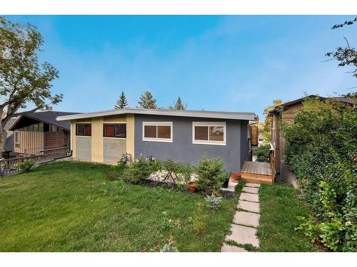 2126 18A Street Sw, Calgary, AB - Outdoor