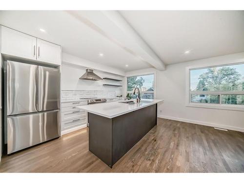 2126 18A Street Sw, Calgary, AB - Indoor Photo Showing Kitchen