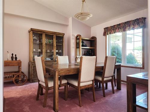 3021 214 Street, Bellevue, AB - Indoor Photo Showing Dining Room