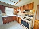 417 36 Avenue Nw, Calgary, AB  - Indoor Photo Showing Kitchen With Double Sink 