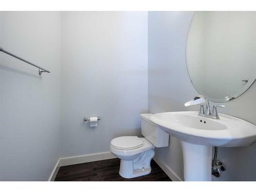 96 Royal Oak Manor Nw, Calgary, AB - Indoor Photo Showing Bathroom