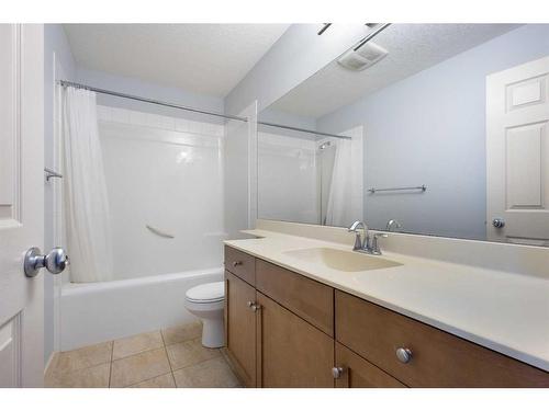 96 Royal Oak Manor Nw, Calgary, AB - Indoor Photo Showing Bathroom