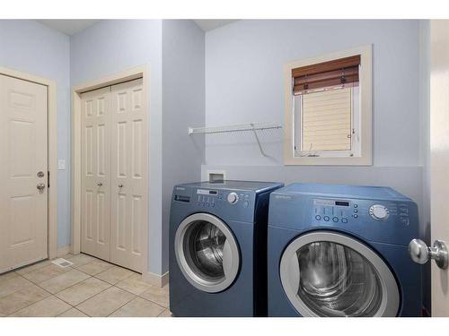 96 Royal Oak Manor Nw, Calgary, AB - Indoor Photo Showing Laundry Room