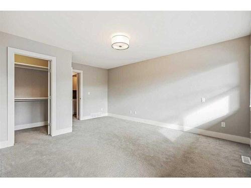 104-1804 34 Avenue Sw, Calgary, AB - Indoor Photo Showing Other Room