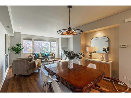 3-1820 34 Avenue Sw, Calgary, AB - Indoor Photo Showing Dining Room