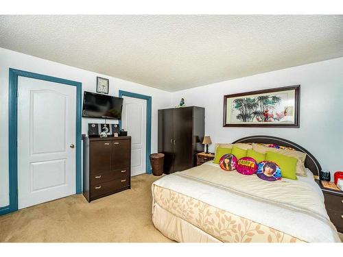 356 Falton Drive Ne, Calgary, AB - Indoor Photo Showing Bedroom