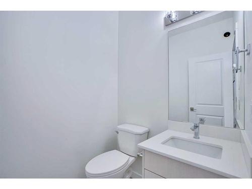 502-33 Merganser Drive West, Chestermere, AB - Indoor Photo Showing Bathroom