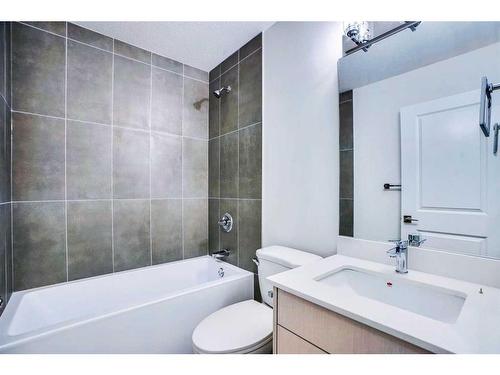 502-33 Merganser Drive West, Chestermere, AB - Indoor Photo Showing Bathroom