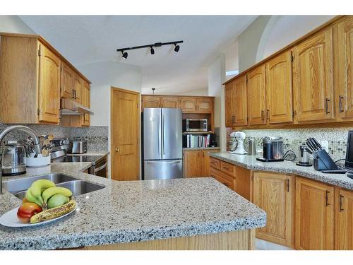 278 Hamptons Park Nw, Calgary, AB - Indoor Photo Showing Kitchen With Stainless Steel Kitchen With Double Sink