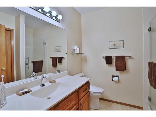 278 Hamptons Park Nw, Calgary, AB - Indoor Photo Showing Bathroom