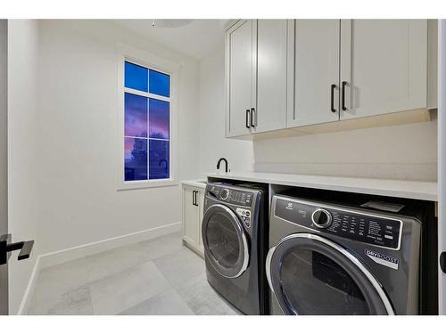 183 Springbank Heights Place, Rural Rocky View County, AB - Indoor Photo Showing Laundry Room