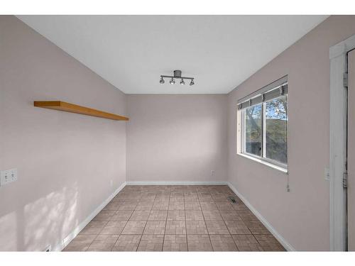 323 Martinbrook Place Ne, Calgary, AB - Indoor Photo Showing Other Room