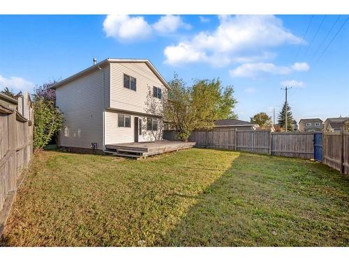 323 Martinbrook Place Ne, Calgary, AB - Outdoor